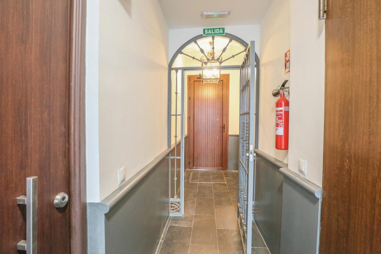 Apartamento Alfareria Seville Exterior photo