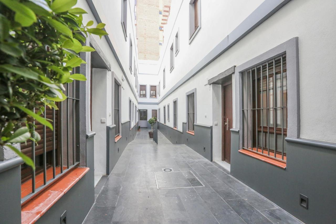 Apartamento Alfareria Seville Exterior photo